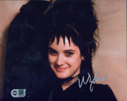 Winona Ryder Signed 8x10 Photo - SWAU Authenticated